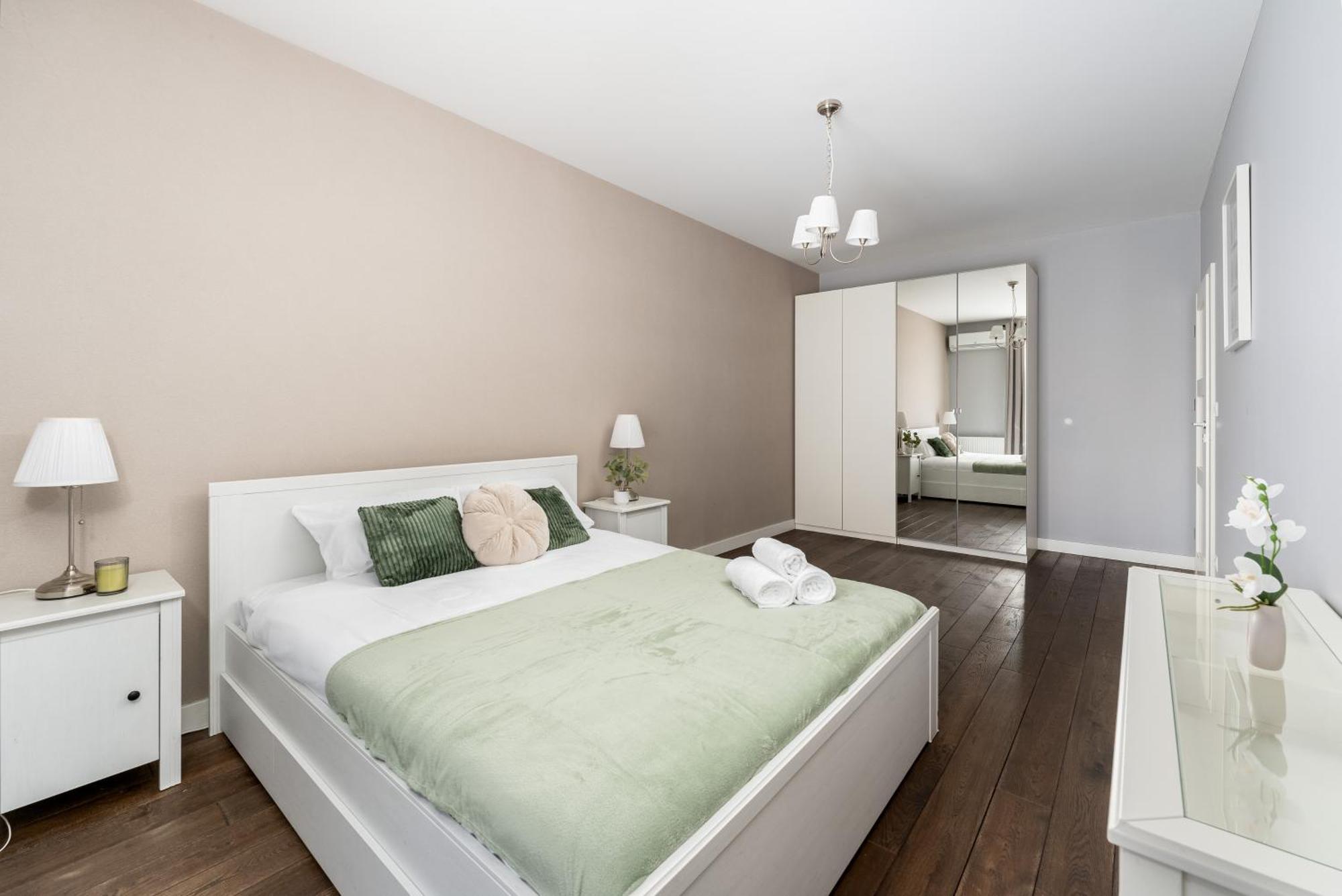 Appartement Lubicz Urban Haven *