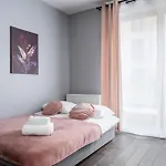 Lubicz Urban Haven Apartment